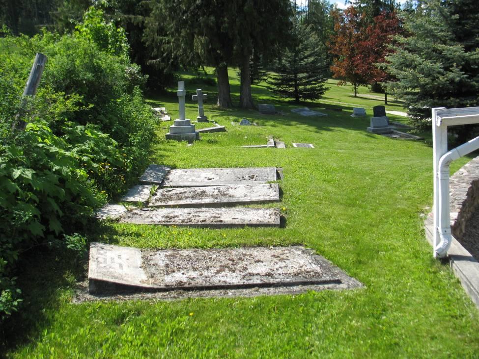 Inside, Sorrento Cemetery